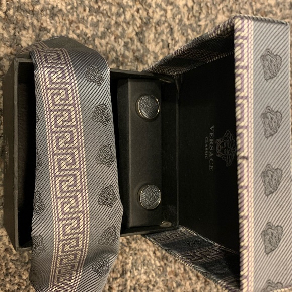 Versace Tie - Picture 5 of 8